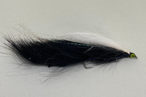 Black & White Snake (with long shank single hook) x 1 (Barbless)