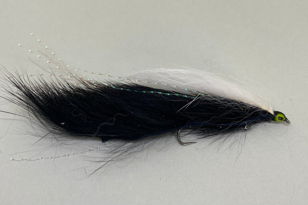 Black & White Snake (with long shank single hook) x 1 (Barbless)