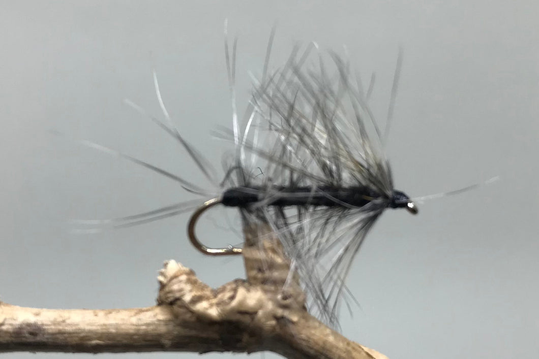 Badger (long shank hook) x 3   (Barbed)
