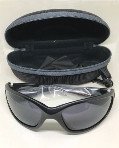 Polarized grey sunglasses with case